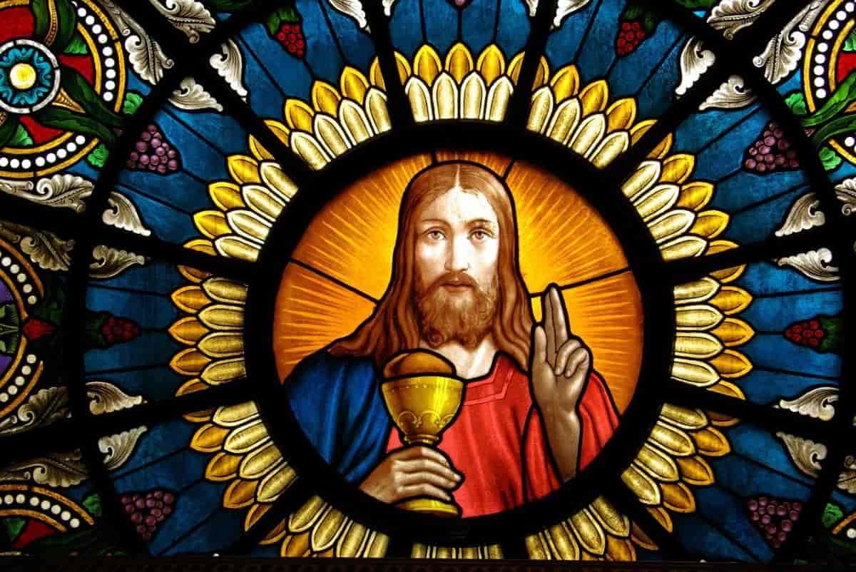 10 Touching Poems about Jesus Christ